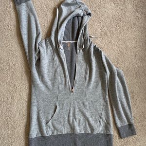 Lucy lightweight gray sweatshirt